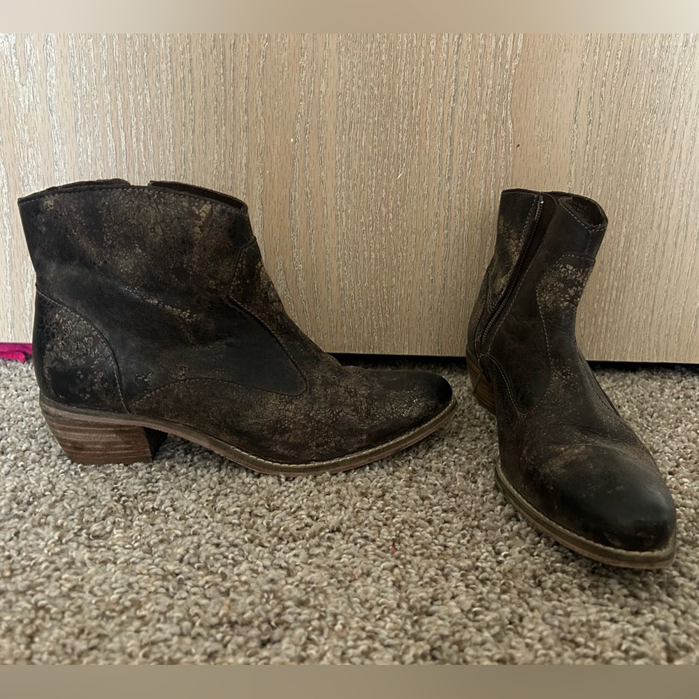 DIBA TRUE Cool Wind Leather Ankle Booties Charcoal Vintage Size 8.5 Western Heel